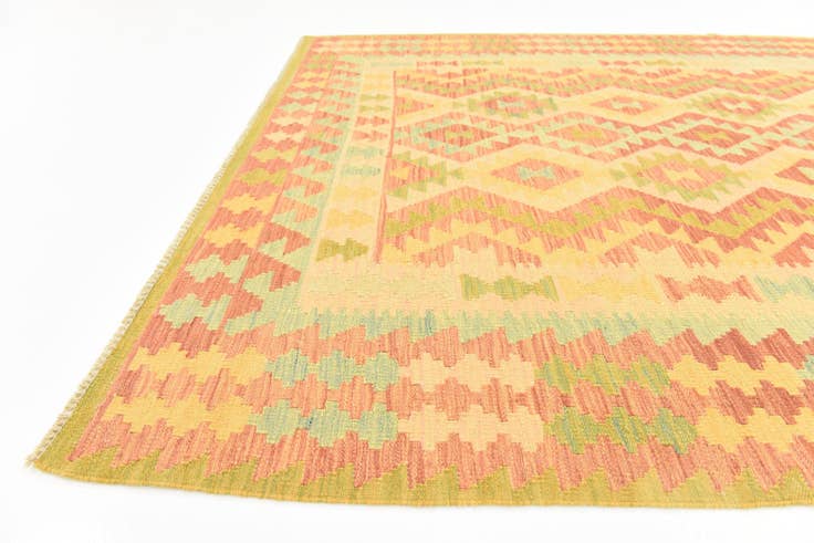 Detail image of 5' x 6' 6 Hand Woven Kilim Waziri Wool Rug