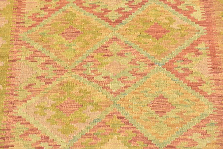 Detail image of 3' 2 x 5' Hand Woven Kilim Waziri Wool Rug