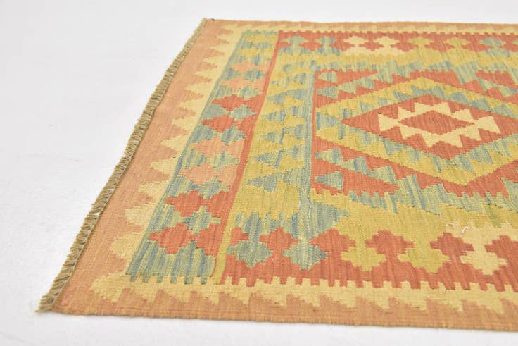 Detail image of 2' 8 x 4' 2 Hand Woven Kilim Waziri Wool Rug