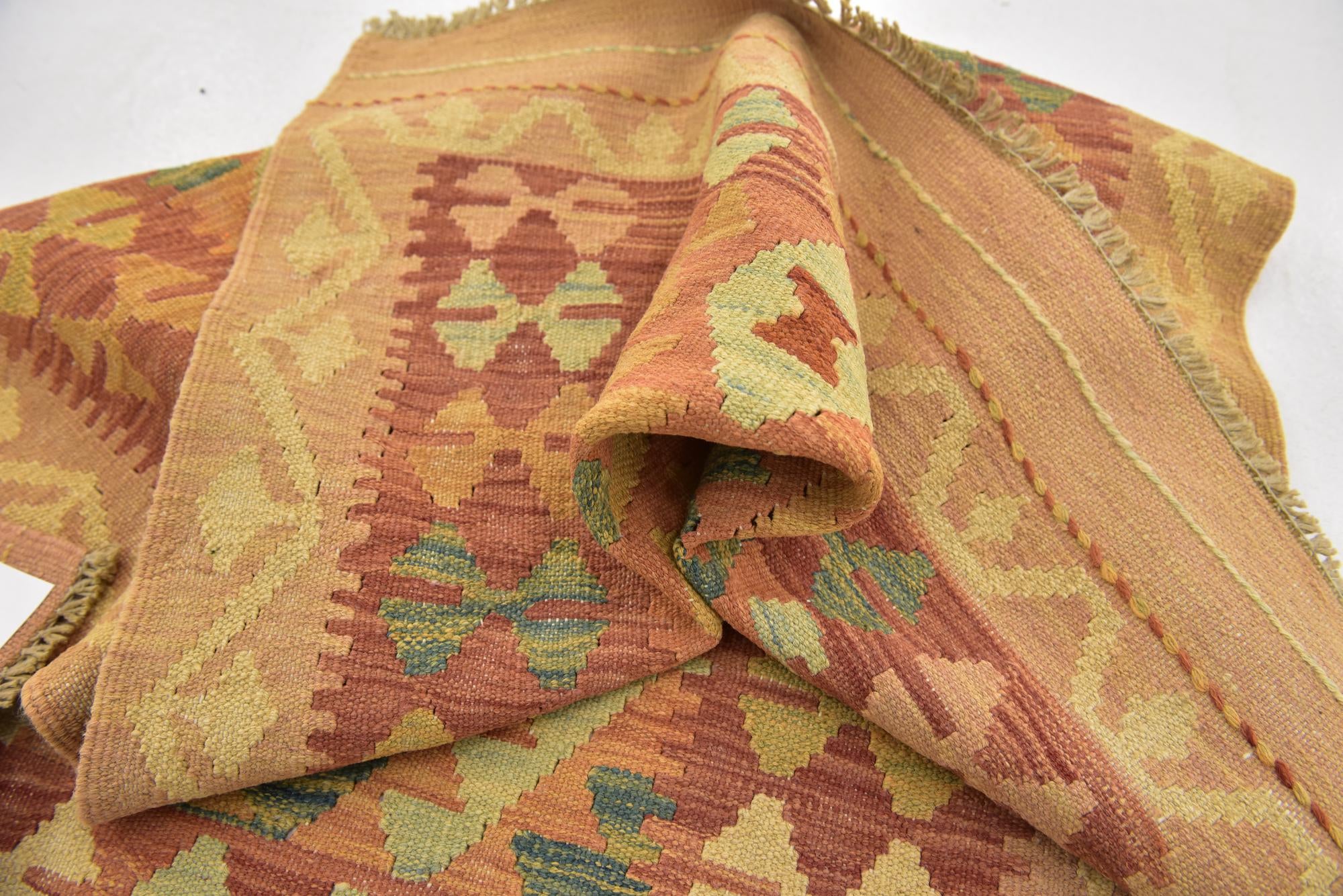 2' 7 x 4' 2 Hand Woven Kilim Waziri Wool Rug