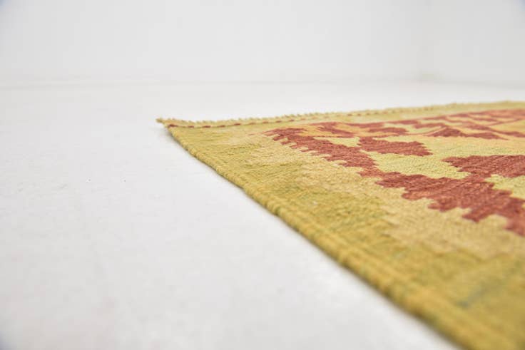 Detail image of 3' 4 x 5' 2 Hand Woven Kilim Waziri Wool Rug