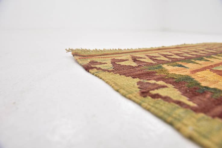 Detail image of 3' x 4' 5 Hand Woven Kilim Waziri Wool Rug