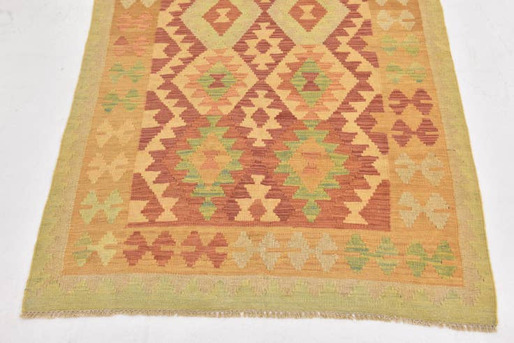 Detail image of 3' 4 x 5' Hand Woven Kilim Waziri Wool Rug