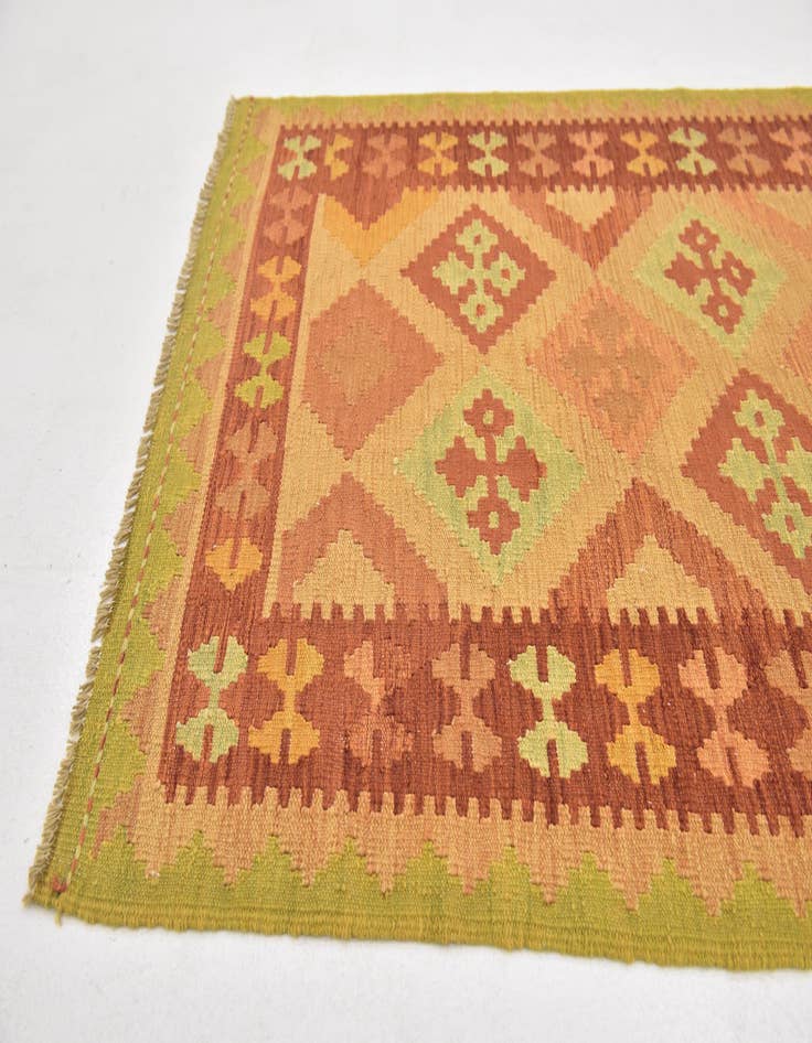 Detail image of 3' x 4' 10  Hand Woven Kilim Waziri Wool Rug