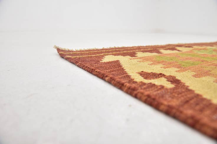 Detail image of 3' 2 x 5' Hand Woven Kilim Waziri Wool Rug