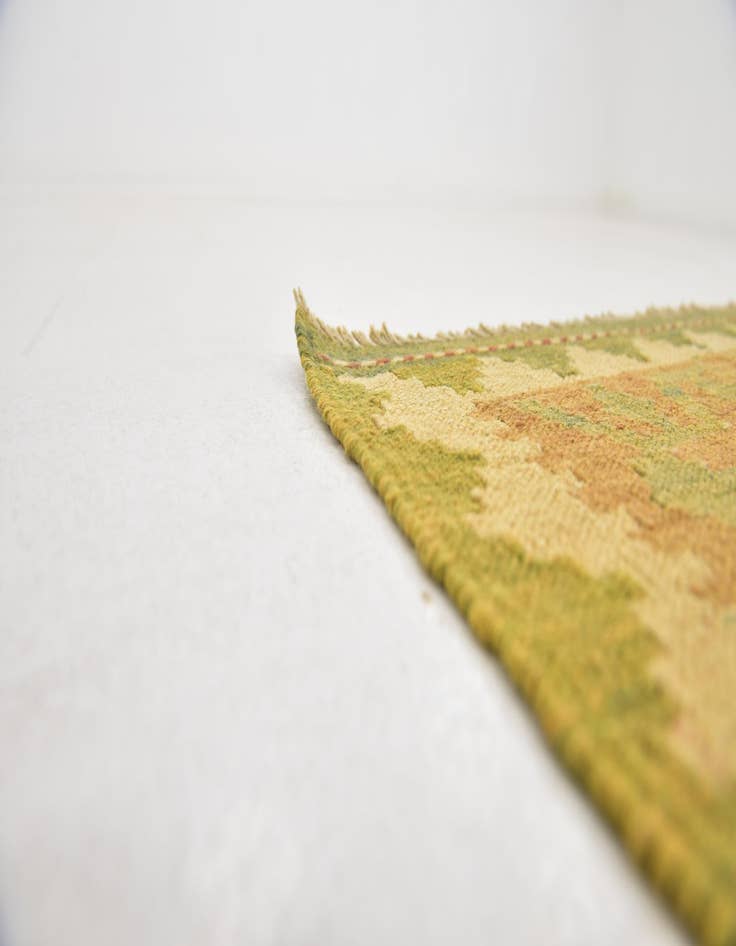 Detail image of 3' 2 x 4' 10  Hand Woven Kilim Waziri Wool Rug