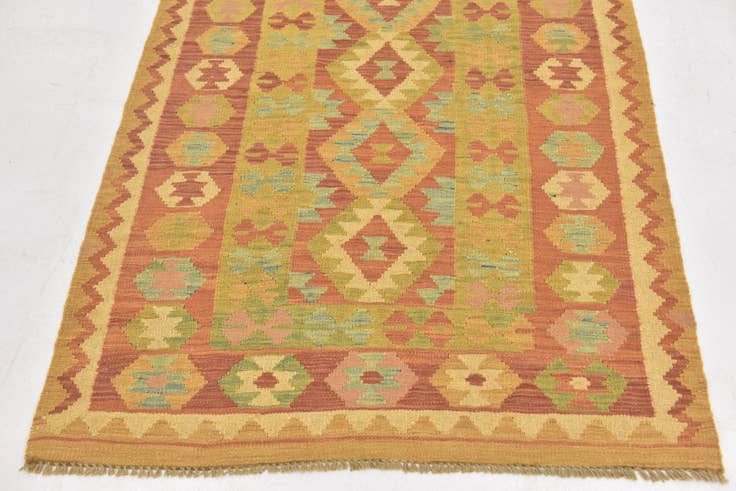 Detail image of 3' 2 x 5' Hand Woven Kilim Waziri Wool Rug