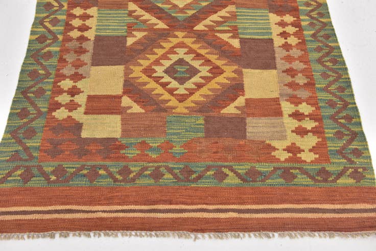 Detail image of 3' 2 x 5' 2 Hand Woven Kilim Waziri Wool Rug