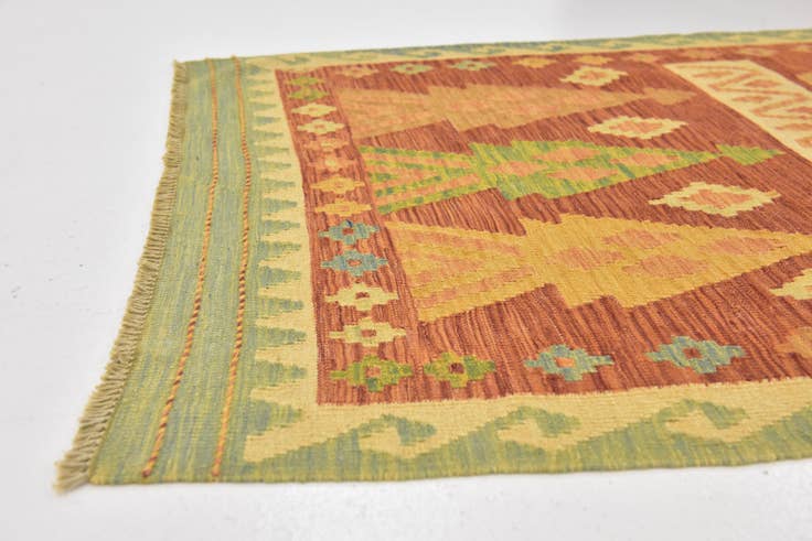 Detail image of 3' 3 x 5' Hand Woven Kilim Waziri Wool Rug