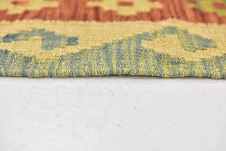 Detail image of 3' 3 x 5' Hand Woven Kilim Waziri Wool Rug