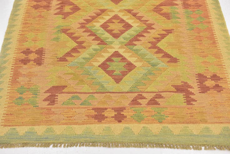 Detail image of 3' 2 x 5' Hand Woven Kilim Waziri Wool Rug