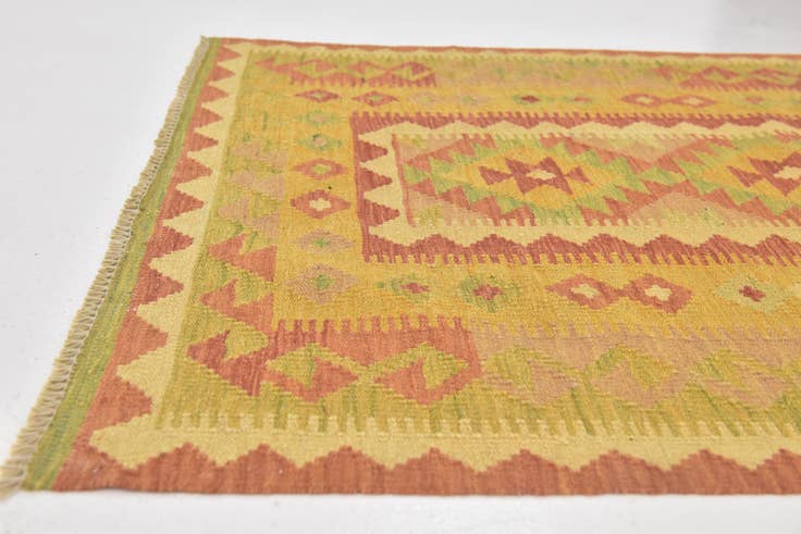 Detail image of 3' 3 x 4' 10 Hand Woven Kilim Waziri Wool Rug