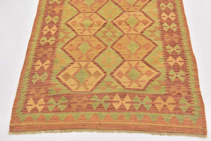 Detail image of 3' 4 x 5' Hand Woven Kilim Waziri Wool Rug