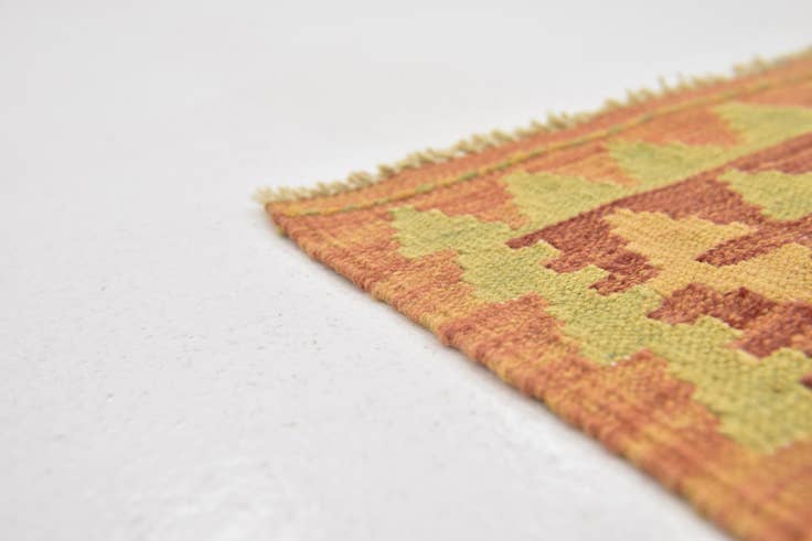 Detail image of 3' 4 x 5' Hand Woven Kilim Waziri Wool Rug