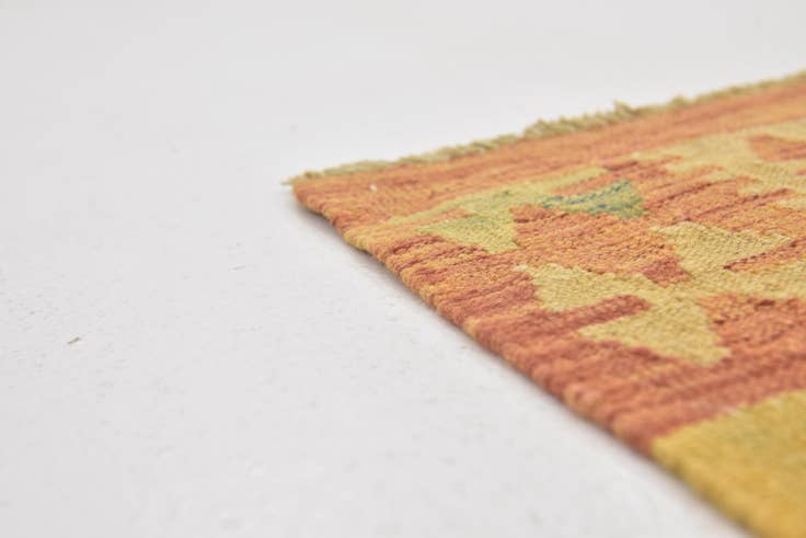 Detail image of 3' 4 x 4' 10 Hand Woven Kilim Waziri Wool Rug