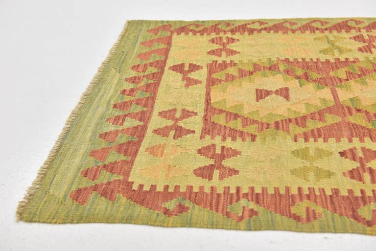 Detail image of 2' 8 x 4' 5 Hand Woven Kilim Waziri Wool Rug