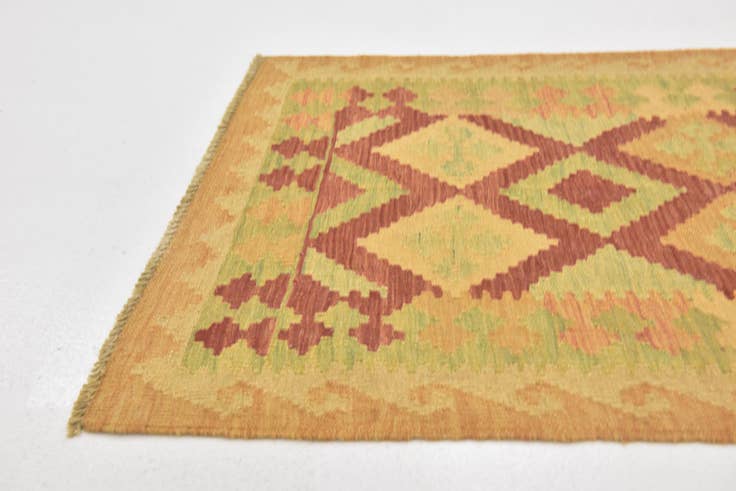 Detail image of 2' 7 x 4' Hand Woven Kilim Waziri Wool Rug