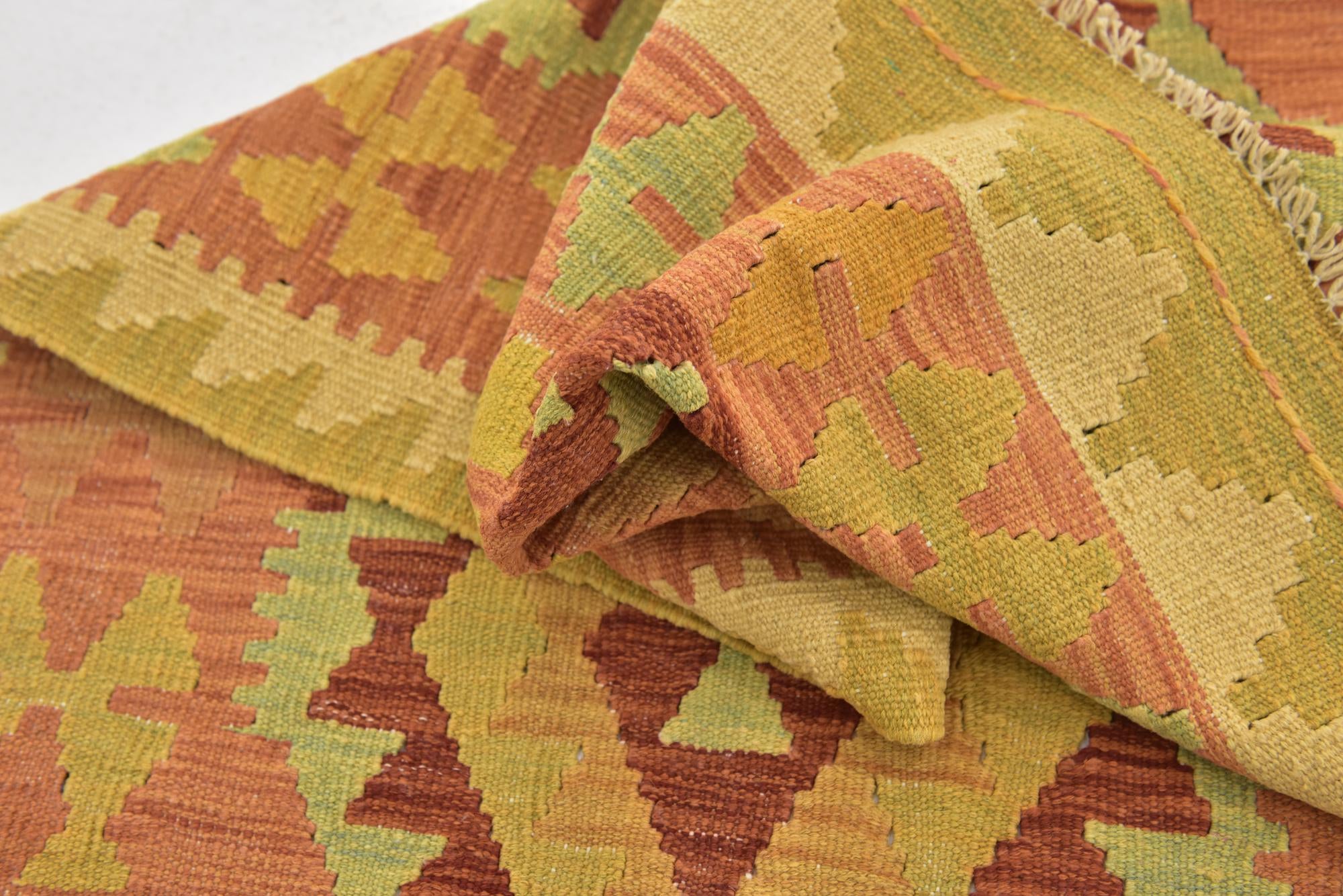 2' 6 x 4' Hand Woven Kilim Waziri Wool Rug