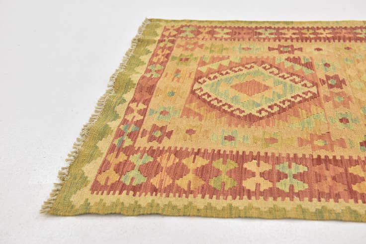 Detail image of 2' 8 x 4' 9 Hand Woven Kilim Waziri Wool Rug