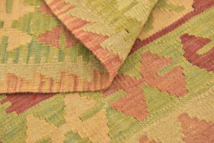 Detail image of 2' 10 x 4' Hand Woven Kilim Waziri Wool Rug