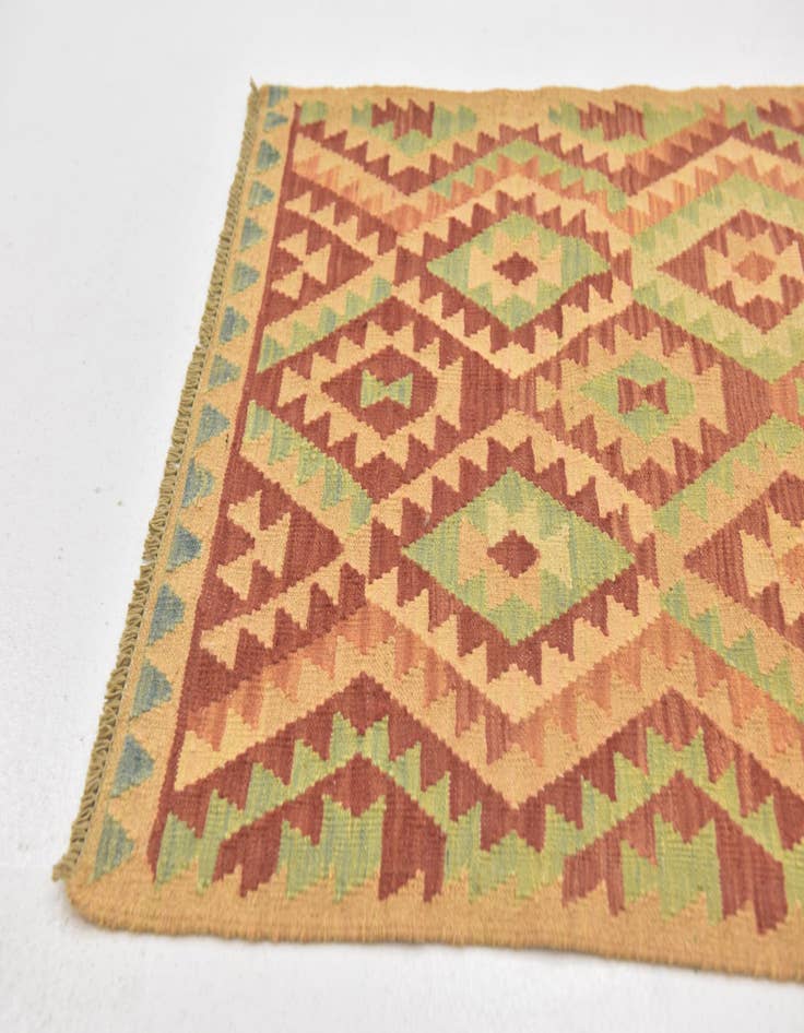 Detail image of 2' 7 x 4' Hand Woven Kilim Waziri Wool Rug