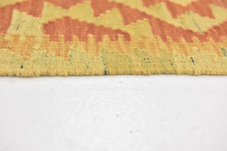Detail image of 2' 9 x 4' 2 Hand Woven Kilim Waziri Wool Rug