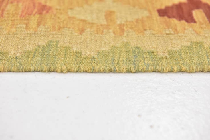 Detail image of 2' 8 x 4' 4 Hand Woven Kilim Waziri Wool Rug