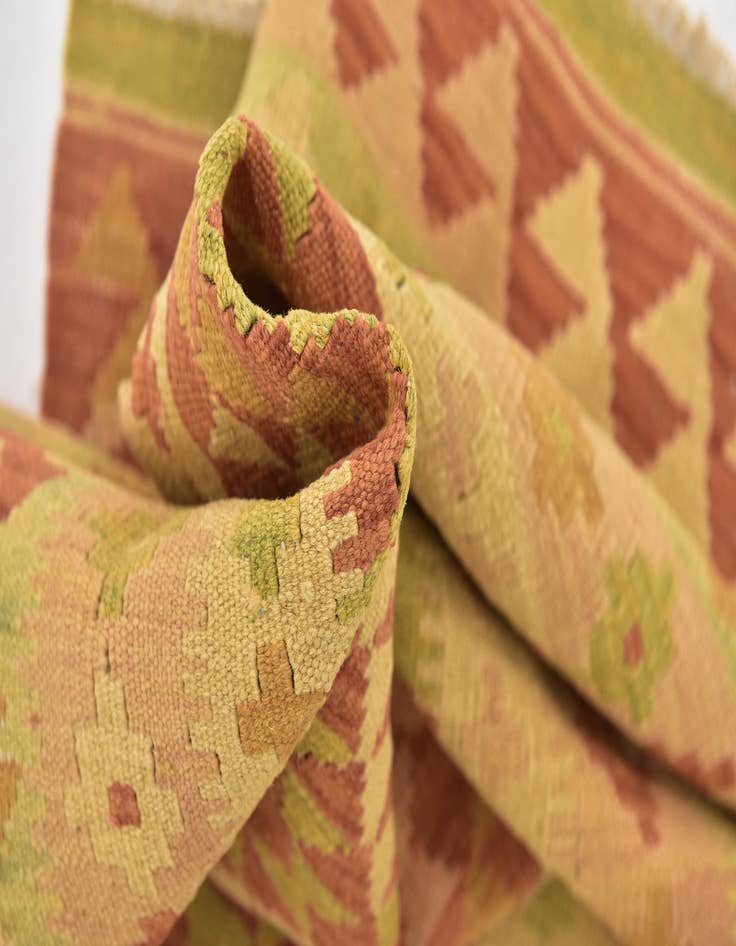 Detail image of 3' 3 x 4' 8  Hand Woven Kilim Waziri Wool Rug