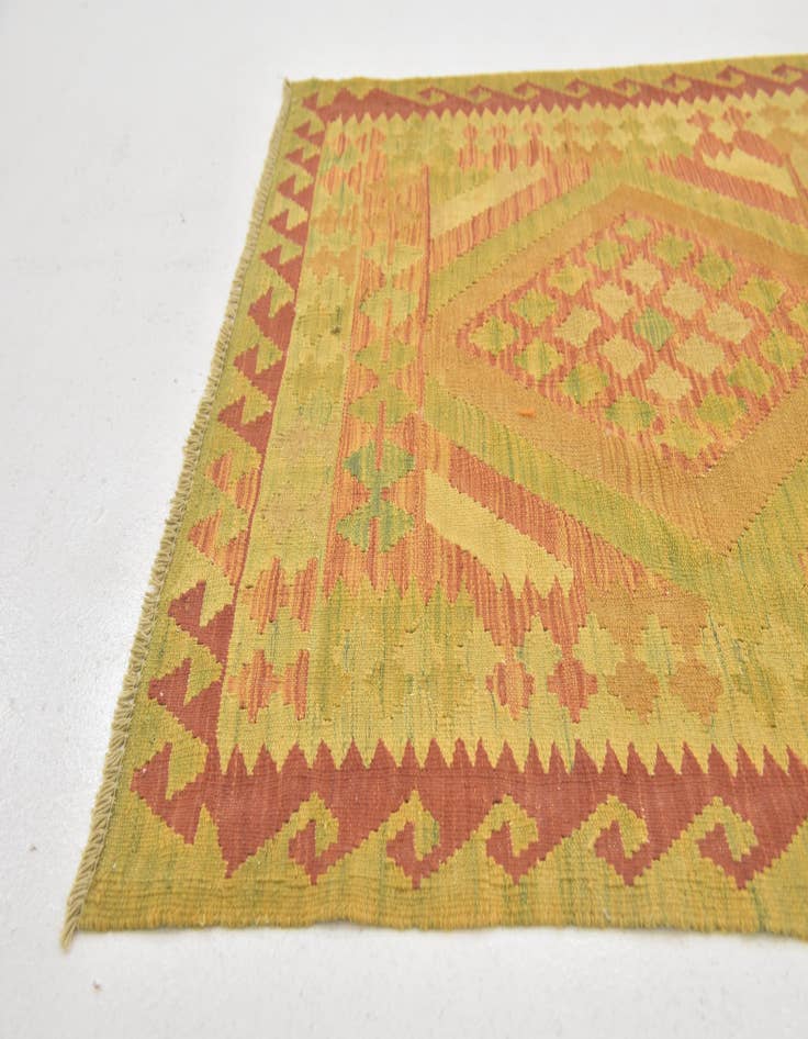 Detail image of 3' 3 x 5' 2  Hand Woven Kilim Waziri Wool Rug