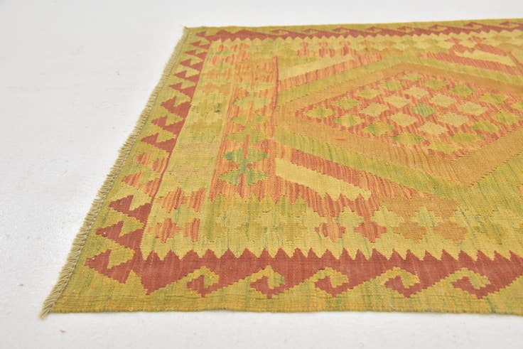 Detail image of 3' 3 x 5' 2 Hand Woven Kilim Waziri Wool Rug