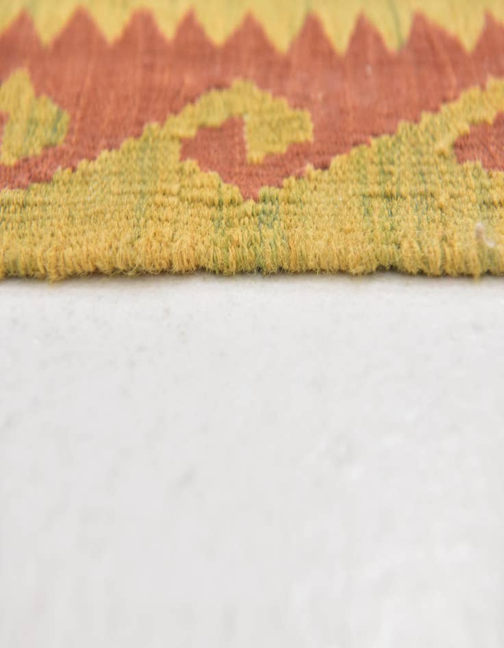 Detail image of 3' 3 x 5' 2  Hand Woven Kilim Waziri Wool Rug