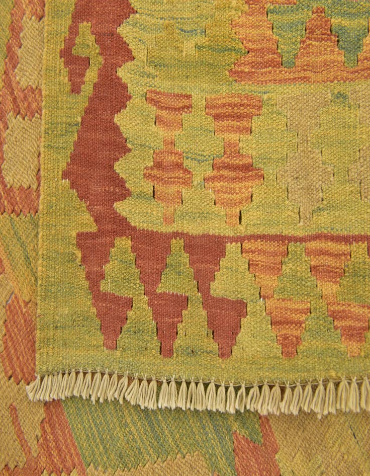 Detail image of 3' 3 x 5' 2  Hand Woven Kilim Waziri Wool Rug