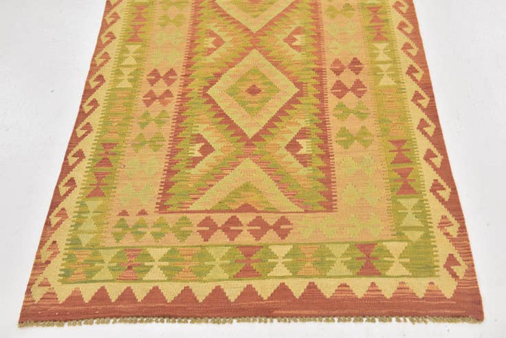 Detail image of 3' 3 x 5' Hand Woven Kilim Waziri Wool Rug