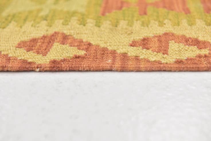 Detail image of 3' 3 x 5' Hand Woven Kilim Waziri Wool Rug