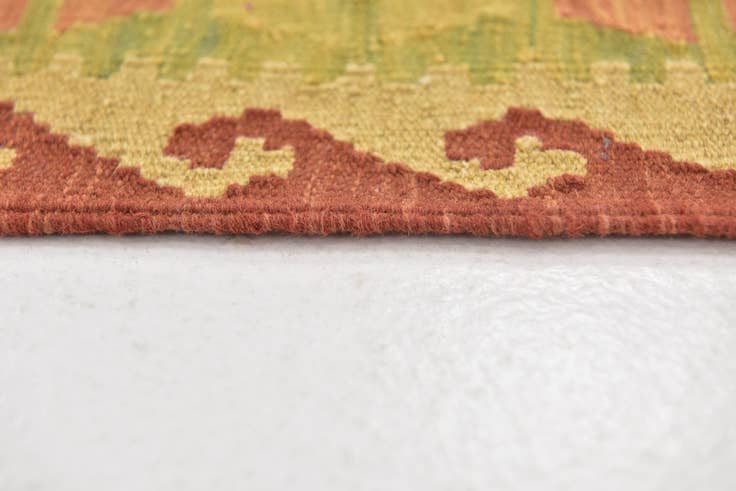 Detail image of 3' x 4' 4 Hand Woven Kilim Waziri Wool Rug