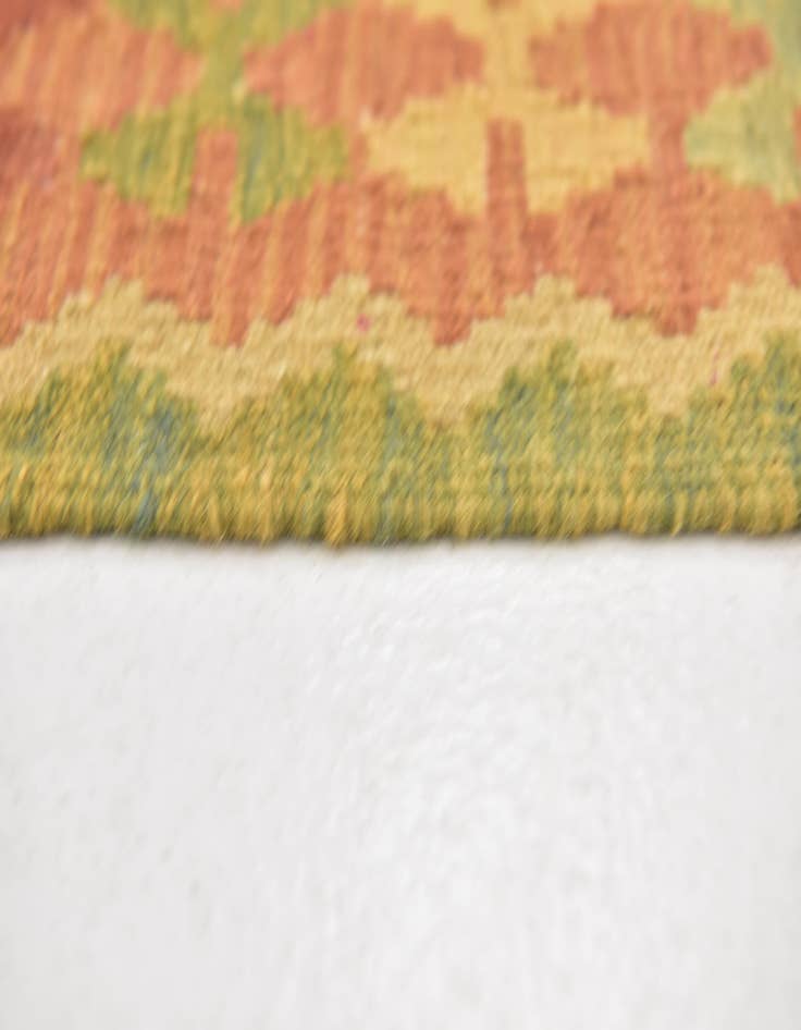 Detail image of 2' 6 x 4' 5 Hand Woven Kilim Waziri Wool Rug