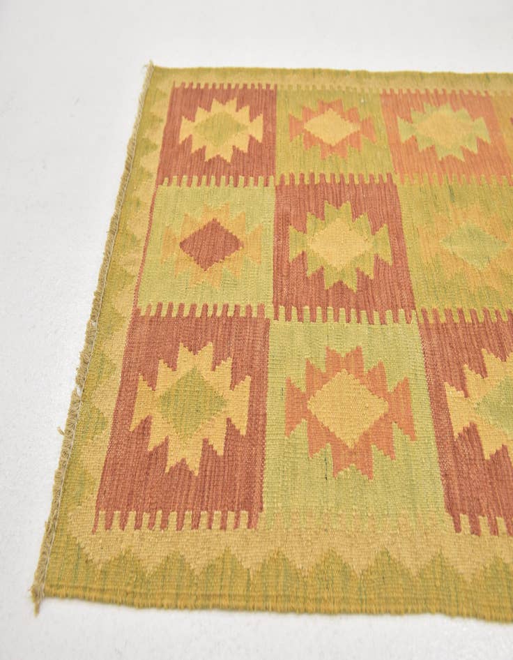 Detail image of 2' 6 x 4' 3  Hand Woven Kilim Waziri Wool Rug