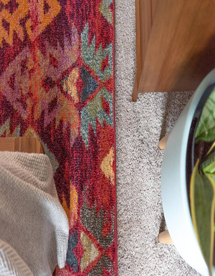 Detail image of 5' x 8' Washable Mesa Rug