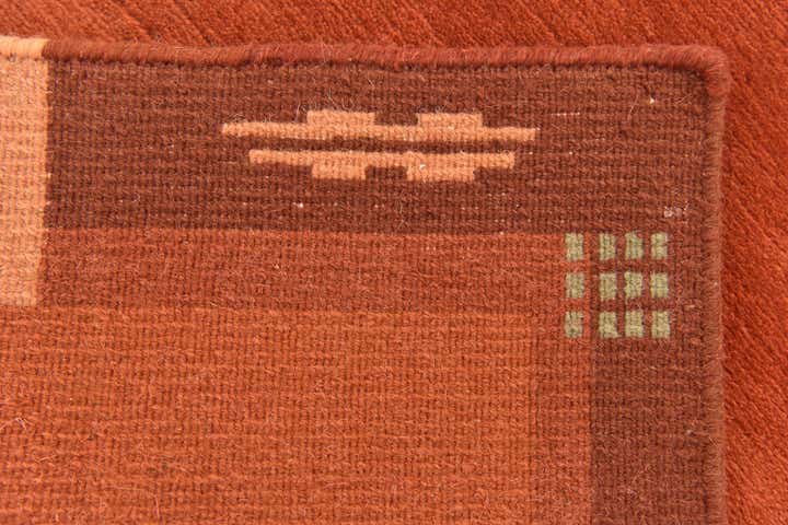 2' 5 x 4' 8 Hand Knotted Nepal Wool Rug
