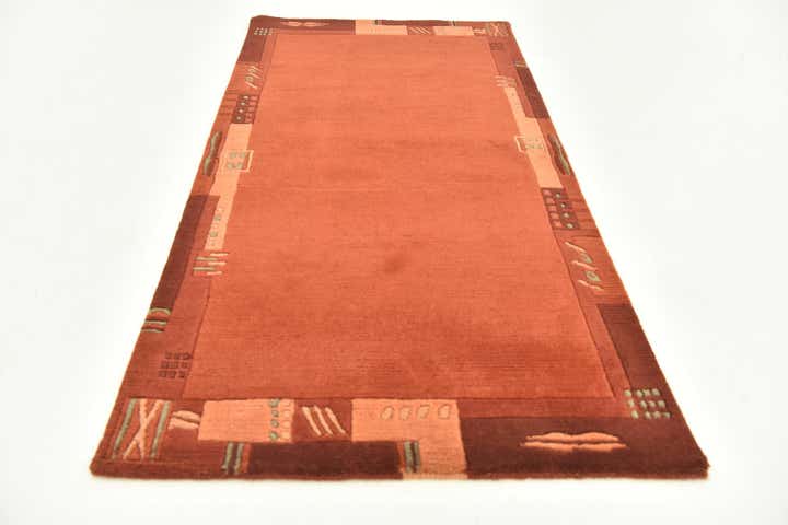 2' 5 x 4' 8 Hand Knotted Nepal Wool Rug