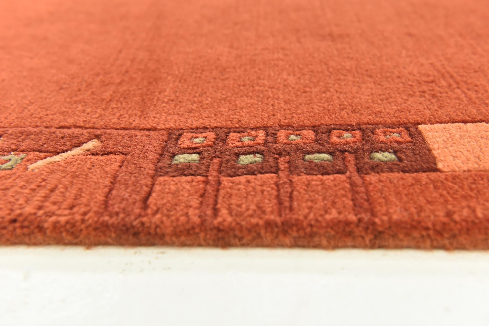 2' 5 x 4' 8 Hand Knotted Nepal Wool Rug