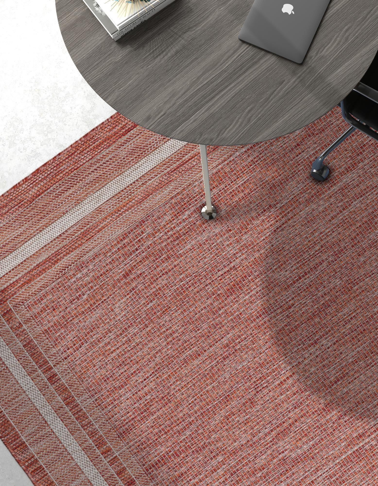 2' x 3' 1 Easy-Clean Border Indoor / Outdoor Rug