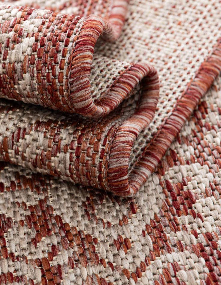 Detail image of 7' x 10' Easy-Clean Border Indoor / Outdoor Rug