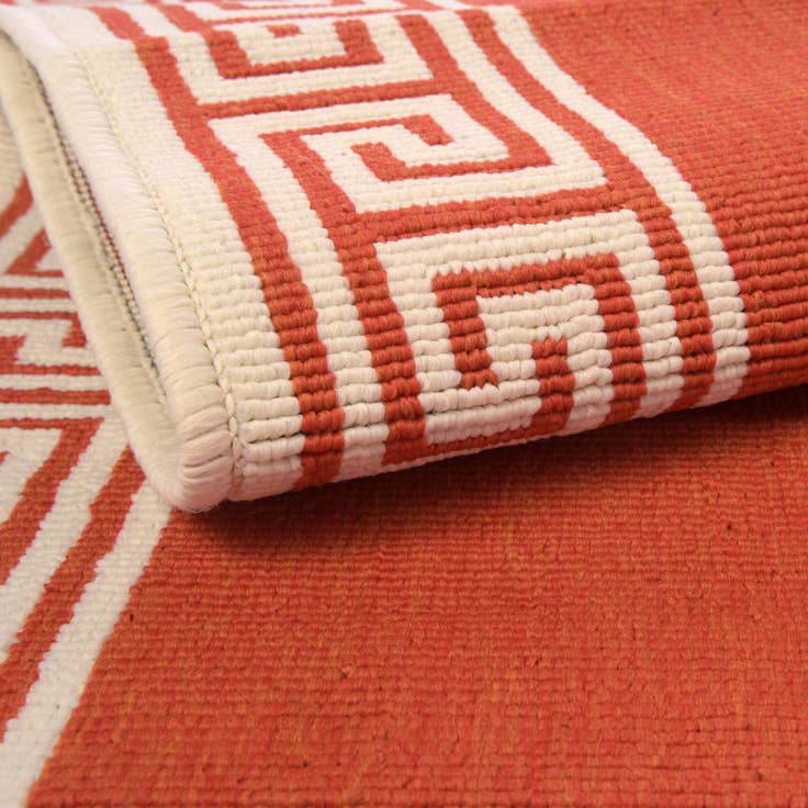 Detail image of 4' x 6' Easy-Clean Coastal Indoor / Outdoor Rug