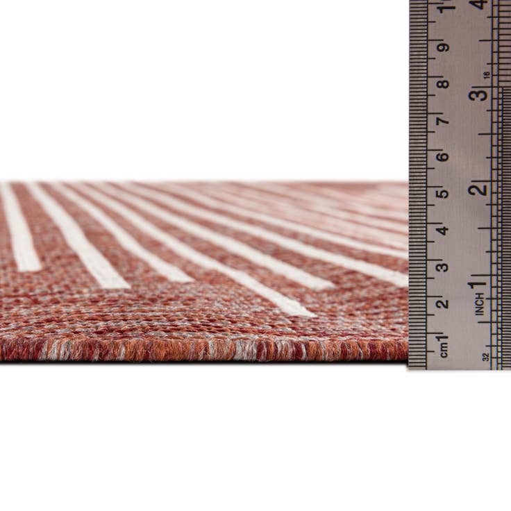 Detail image of 2' x 3' Easy-Clean Modern Indoor / Outdoor Rug