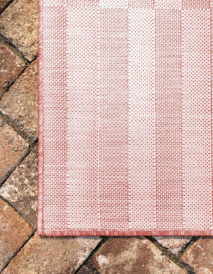 Detail image of 6' x 9'  Washable Striped Indoor / Outdoor Rug