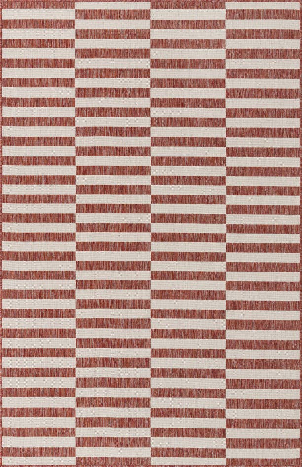 Detail image of 5' 3 x 8' Easy-Clean Striped Indoor / Outdoor Rug