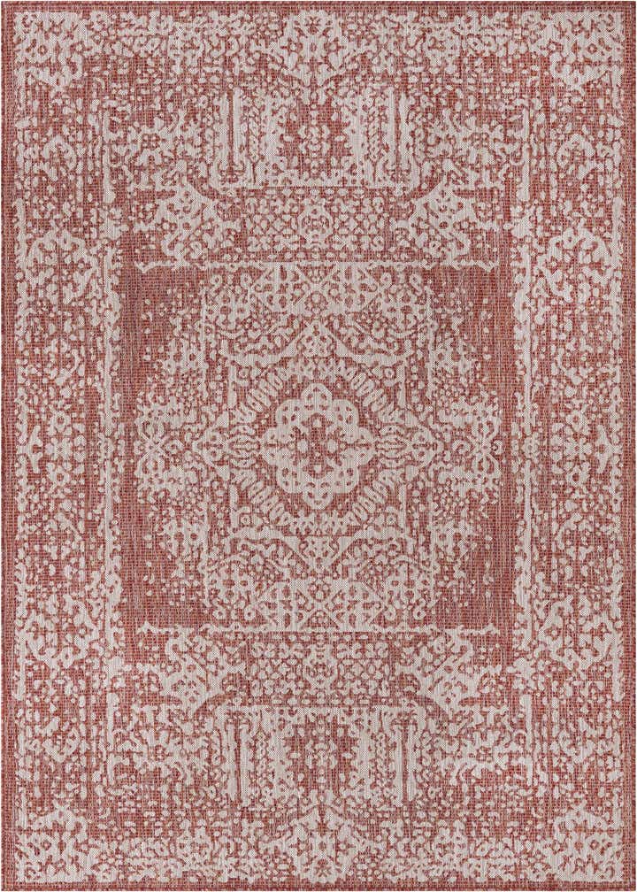6' x 9' Easy-Clean Traditional Indoor / Outdoor Rug