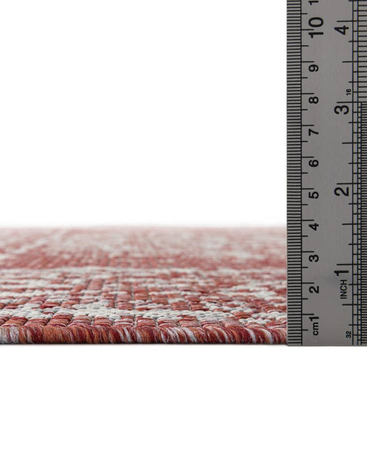 Detail image of 5' 3 x 8'  Washable Traditional Indoor / Outdoor Rug