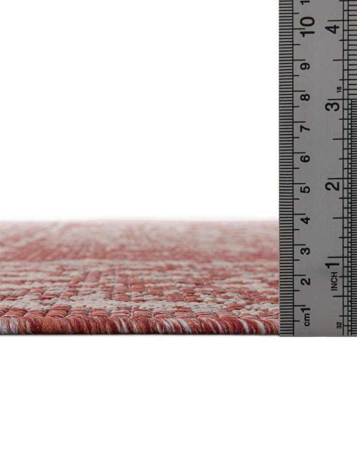 Detail image of 7' x 10' Easy-Clean Traditional Indoor / Outdoor Rug